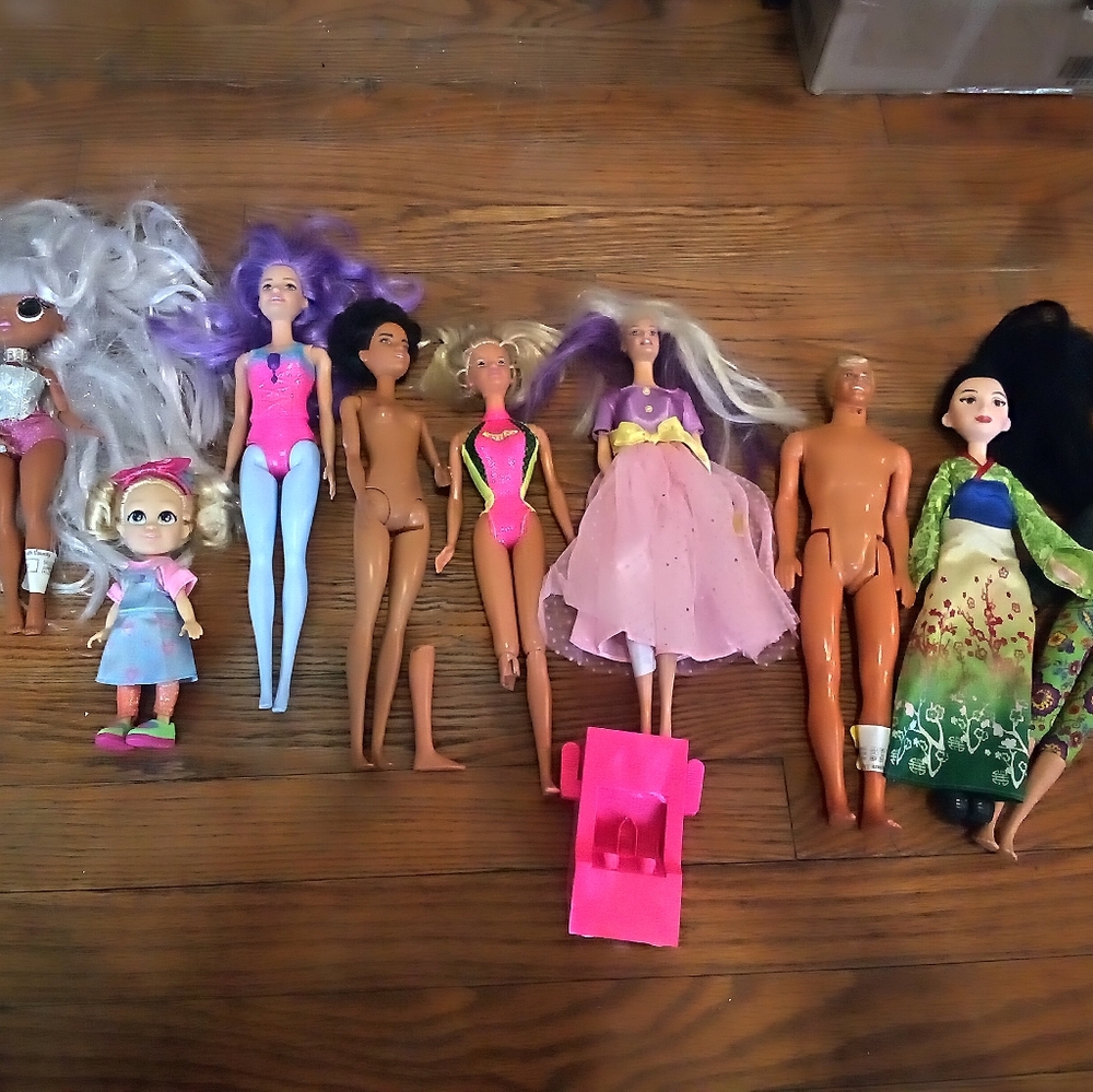 Doll Lot - Used, Barbie, Disney Mulan, OMG, Miscellaneous - mixed lot 10 dolls